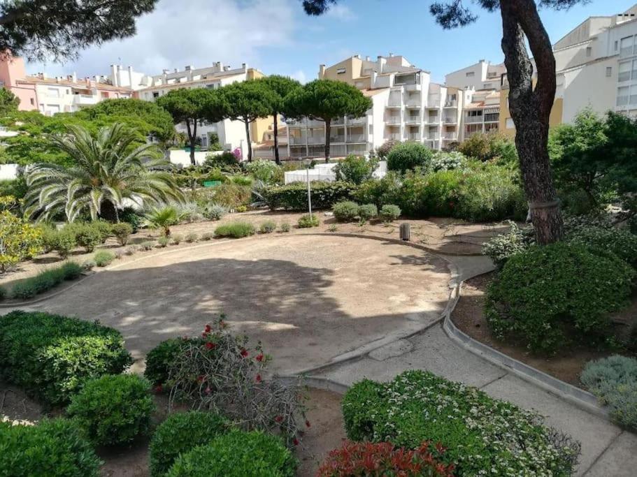 Studio - Residence Avec Piscine Agde Bagian luar foto